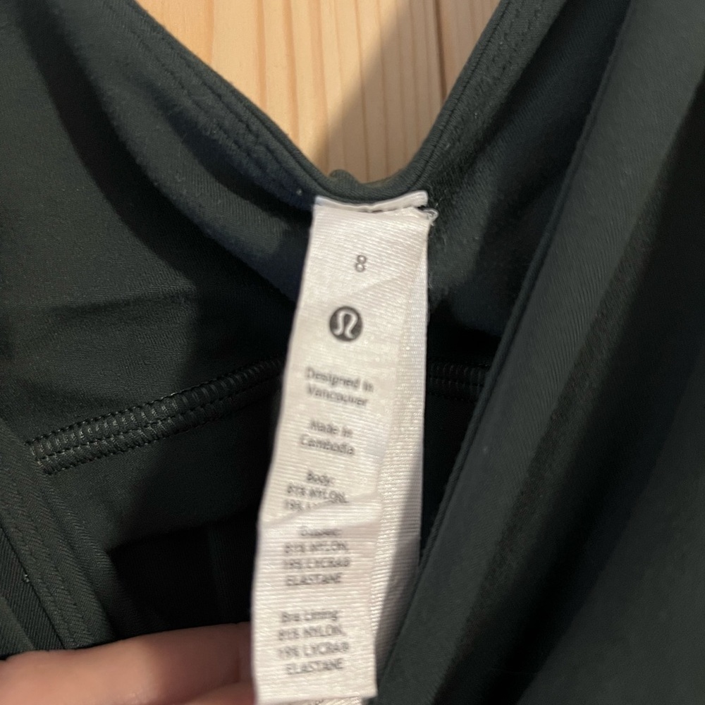 Lululemon - Picture 2 of 3